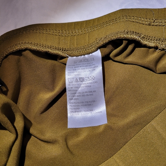 Halston wide leg pant - Picture 3 of 8